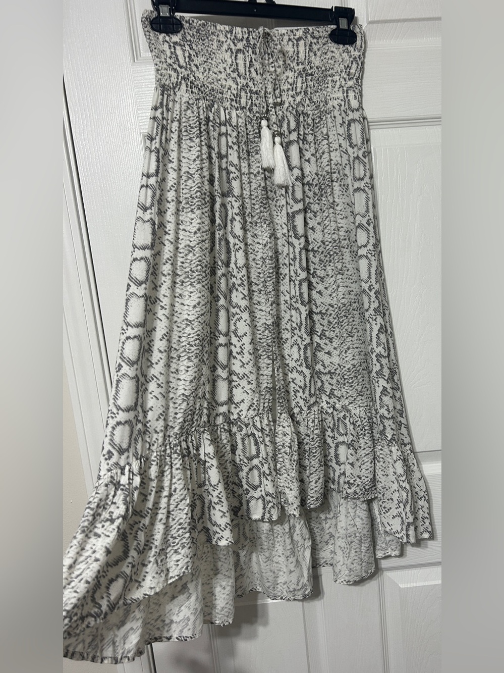 Spiaggia Dolce Swim Beach Cover Up Skirt Gray & White Animal Print Boho NWOT S